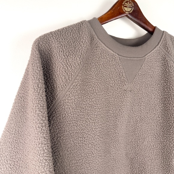 Fuzzy Roots Crewneck - Picture 2 of 5